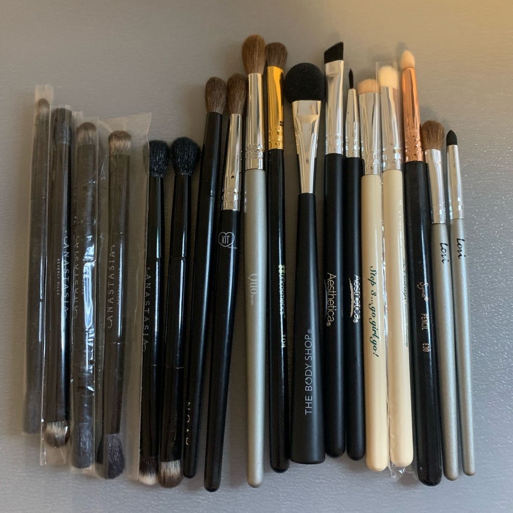 Mixed Brand 18 Piece Eyeshadow Makeup Brushes